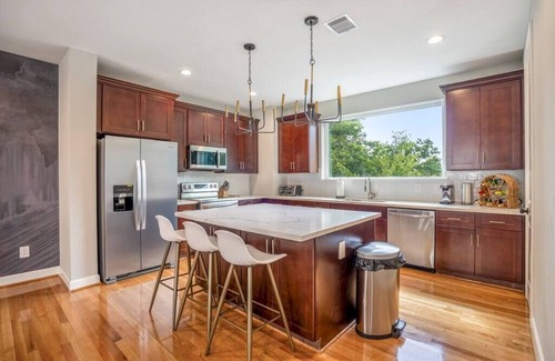Riverside Terrace Casa | Spacious 3 Bed House|MD Anderson|FreeParking|Wi-Fi