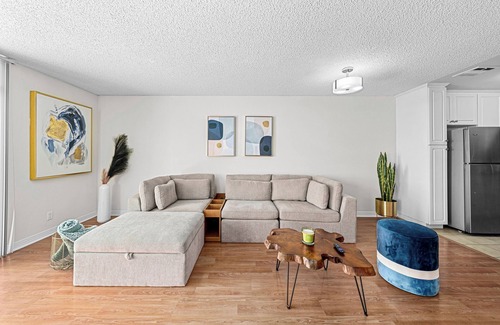 Marina Peninsula Apartamento | Spacious 3-bedroom apartment with AC, fitness room in wonderful Marina del Rey