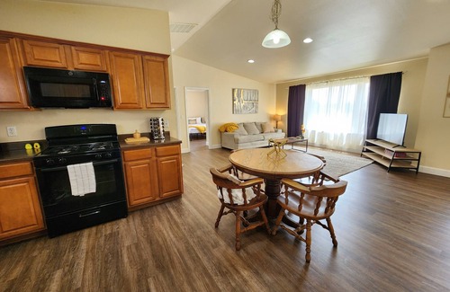 McKinleyville Casa | Spacious 3-Bedroom Eucalyptus House