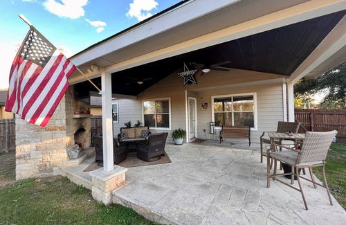 New Braunfels Casa | Spacious 3 Bedroom Home in quiet neighborhood