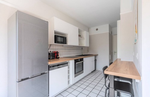 Lambersart Apartamento | Spacious 3 bedroom apartment & private parking!