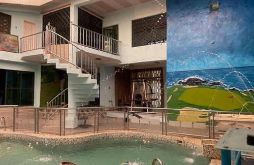 Benin City Apartamento | Spacious 3-bedroom apartment with swimming pool & gymn in charming Benin City