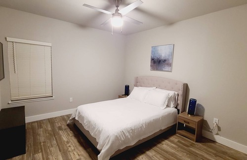 Fort Worth Apartamento | Spacious 3 Bedroom Apartment in lower Westside
