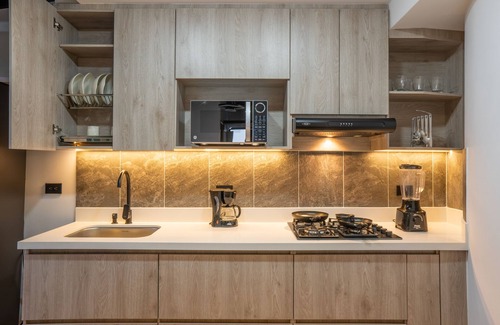 Laureles Apartamento | Spacious 3-bedroom apartment in Laureles Medellín with AC on each bedroom, WiFi