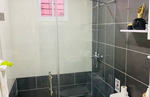 La Vega Province Apartamento | Spacious 3-bedroom apartment with WiFi, AC in enjoyable La Vega