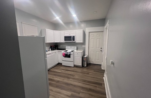 Front Park Apartamento | Spacious 3-bedroom apartment- Blue serenity