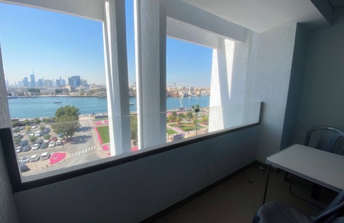 Al Rigga Apartamento | Spacious 3-bedroom apartment with AC, WiFi in vibrant Dubai