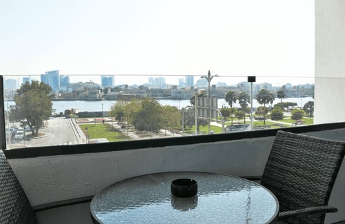 Al Rigga Apartamento | Spacious 3-bedroom apartment with AC, WiFi in vibrant Dubai