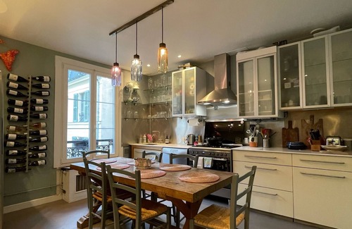 Quartier du Faubourg-Montmartre Apartamento | Spacious 3-bedroom apartment near Grands Boulevards in Paris