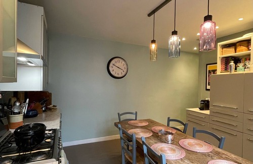 Quartier du Faubourg-Montmartre Apartamento | Spacious 3-bedroom apartment near Grands Boulevards in Paris