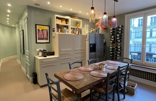Quartier du Faubourg-Montmartre Apartamento | Spacious 3-bedroom apartment near Grands Boulevards in Paris
