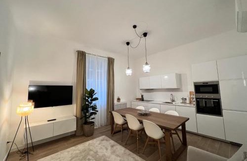 Ripamonti Corvetto Apartamento | Spacious 3 bedroom apartment