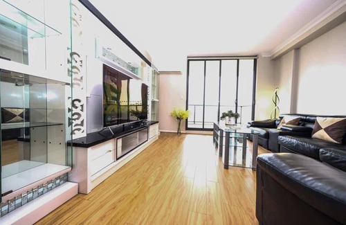North Rocks Apartamento | Spacious 3 bedroom apt lift access near Parramatta