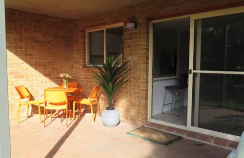 Mona Vale Casa | Spacious 3 bedroom beach apartment.