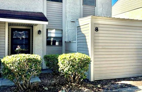 Hinesville Apartamento | Spacious 3-bedroom corporate apartment with WiFi, AC in welcoming Hinesville