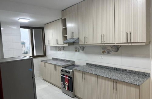 Kirkos Apartamento | Spacious 3-bedroom apartment in pleasant Addis Ababa with fitness room