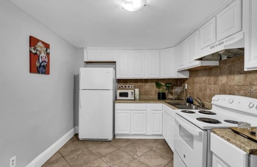 Norristown Casa | Spacious 3 Bedroom Getaway
