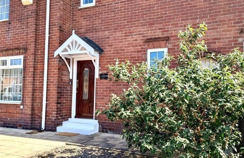 Newcastle-upon-Tyne Casa | Moderno-Casa-Baño Privado-Vista al Jardín
