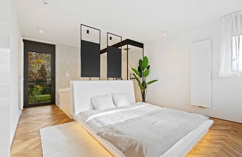 Senningerberg Apartamento | Spacious 3-Bedroom Gem in Luxembourg