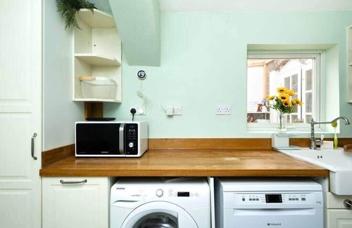Leyton Casa | Spacious 3-Bedroom Retreat in London