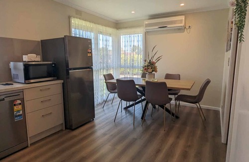 Noble Park Casa | Spacious 3-bedroom sanctuary