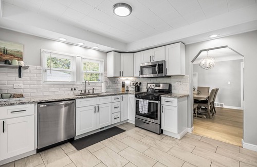 Warren Apartamento | Spacious 3 Bedroom | Sleeps 7 | Central Location