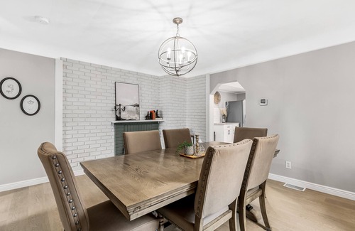 Warren Apartamento | Spacious 3 Bedroom | Sleeps 7 | Central Location