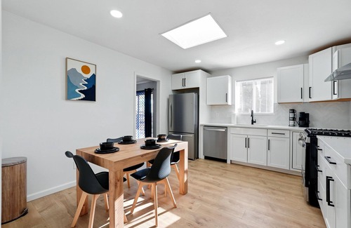 Academy Place Casa | Spacious 3-bedroom house with card table, backyard and Wifi in NE Albuquerque