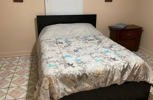 New Britain Apartamento | Spacious 3 bedroom apartment in Newbritain CCSU.