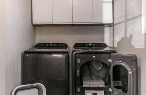 Shady Shores Casa | Spacious 3 bedroom house with Beautiful Kitchen