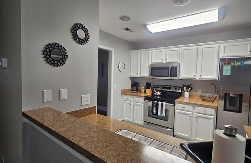 Wilmington Casa | Spacious 3 BR, 2.5 Bath on quiet cul-de-sac within minutes of Leland Town Center