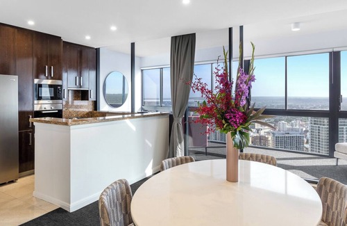 Darling Harbour Apartamento | Spacious 3 BR Suite at Kent Street, Sydney CBD
