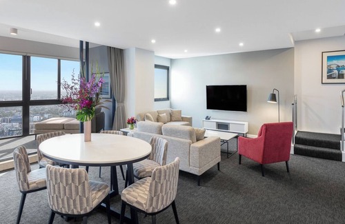 Darling Harbour Apartamento | Spacious 3 BR Suite at Kent Street, Sydney CBD