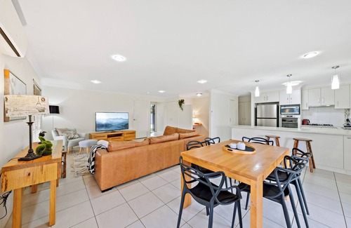Harristown Casa | Spacious 3 brm home close to Toowoomba Hospital
