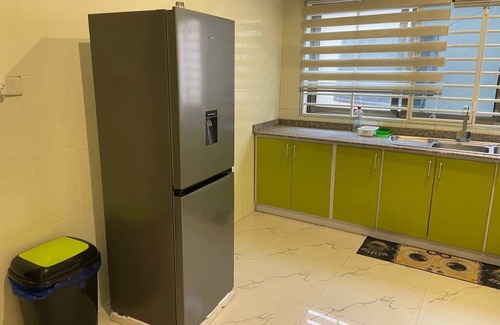 Ogbodjo Apartamento | Spacious 3-bedroom apartment with WiFi, AC in welcoming Greater Accra Region