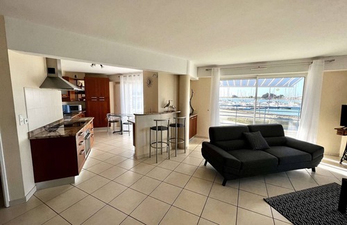 Etel Apartamento | Amplio apartamento 3P en Étel - Terraza - Vista al puerto - Wifi - Parking
