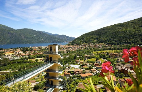Cannobio Apartamento | Amplio apartamento de 3 dormitorios con balcón soleado y vistas panorámicas del lago