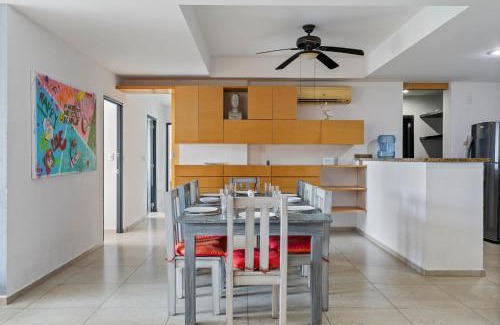 Puerto Juarez Apartamento | Spacious 3BD Apartment with Pool & Beach in Cancun