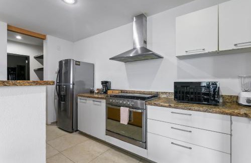 Puerto Juarez Apartamento | Spacious 3BD Apartment with Pool & Beach in Cancun