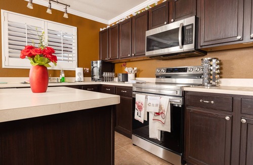 Wetmore Casa | Spacious 3bdr Home near SIX FLAGS, UTSA, and Sea World