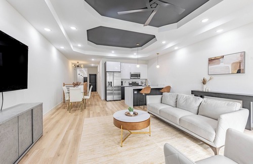 Washington Park Condominio | Spacious 3BDR Luxury Penthouse 10 min from Downtown Chicago