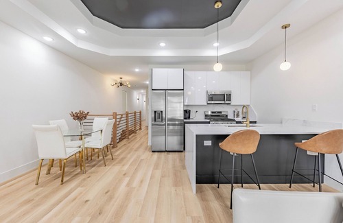 Washington Park Condominio | Spacious 3BDR Luxury Penthouse 10 min from Downtown Chicago