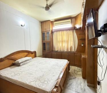Vidhyadhar Nagar Apartamento | Spacious 3BHK Stay with Balcony & Kitchen comforts