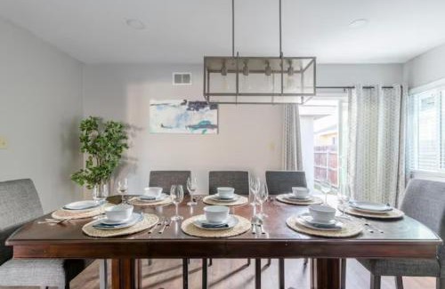 Del Aire Casa | Spacious 3BR/2BA Near LAX and SoFi Stadium