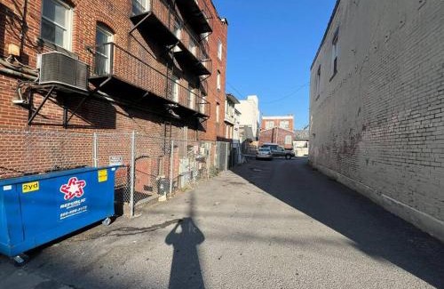 Morgantown Apartamento | Spacious 3BR-3BA, Downtown Morgantown, Near WVU