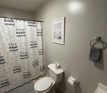Morgantown Apartamento | Spacious 3BR-3BA, Downtown Morgantown, Near WVU