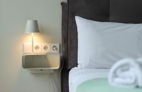 Old Tbilisi Apartamento | Spacious 3BR Apartment With 2 Balconies in Old Tbilisi