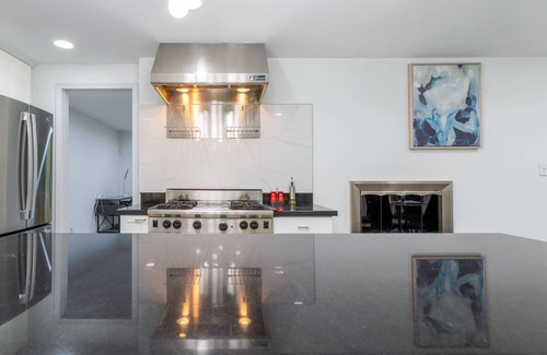 Sammamish Casa | Spacious 3BR Apt with Huge Yard near Two Lakes