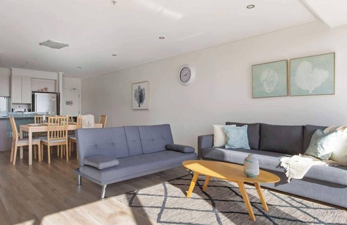 Southbank Apartamento | Spacious 3BR Near Crown, Sleeps 10, Free Parking
