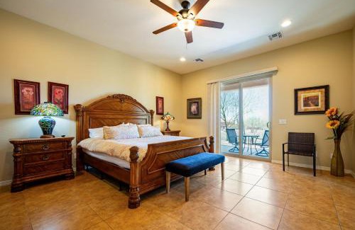 Apache Junction Casa | Spacious 3BR Retreat - Mtn Views & BBQ